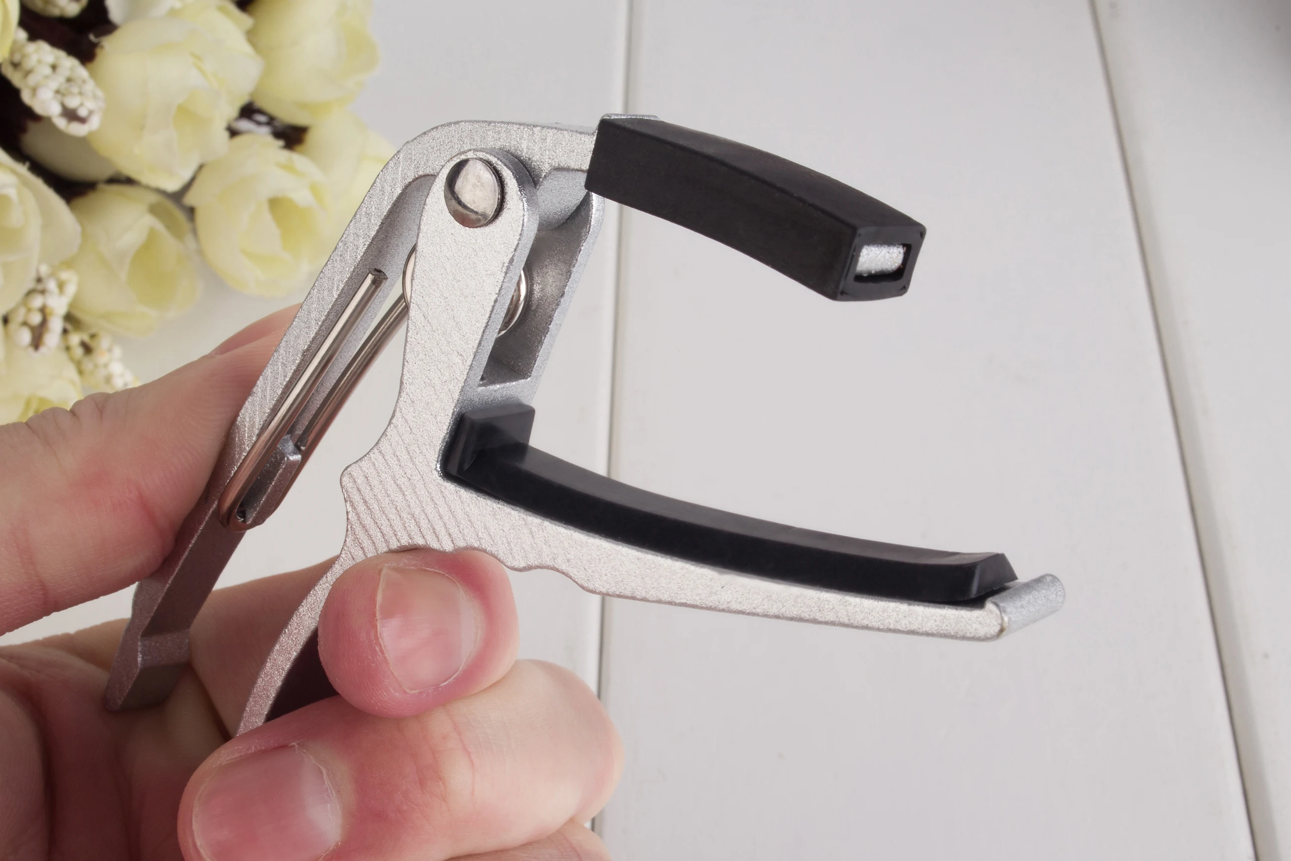 OEM Available Cheap Guitar Accessories Capo Colored acoustic guitars Capo Factory direct guitar accessories