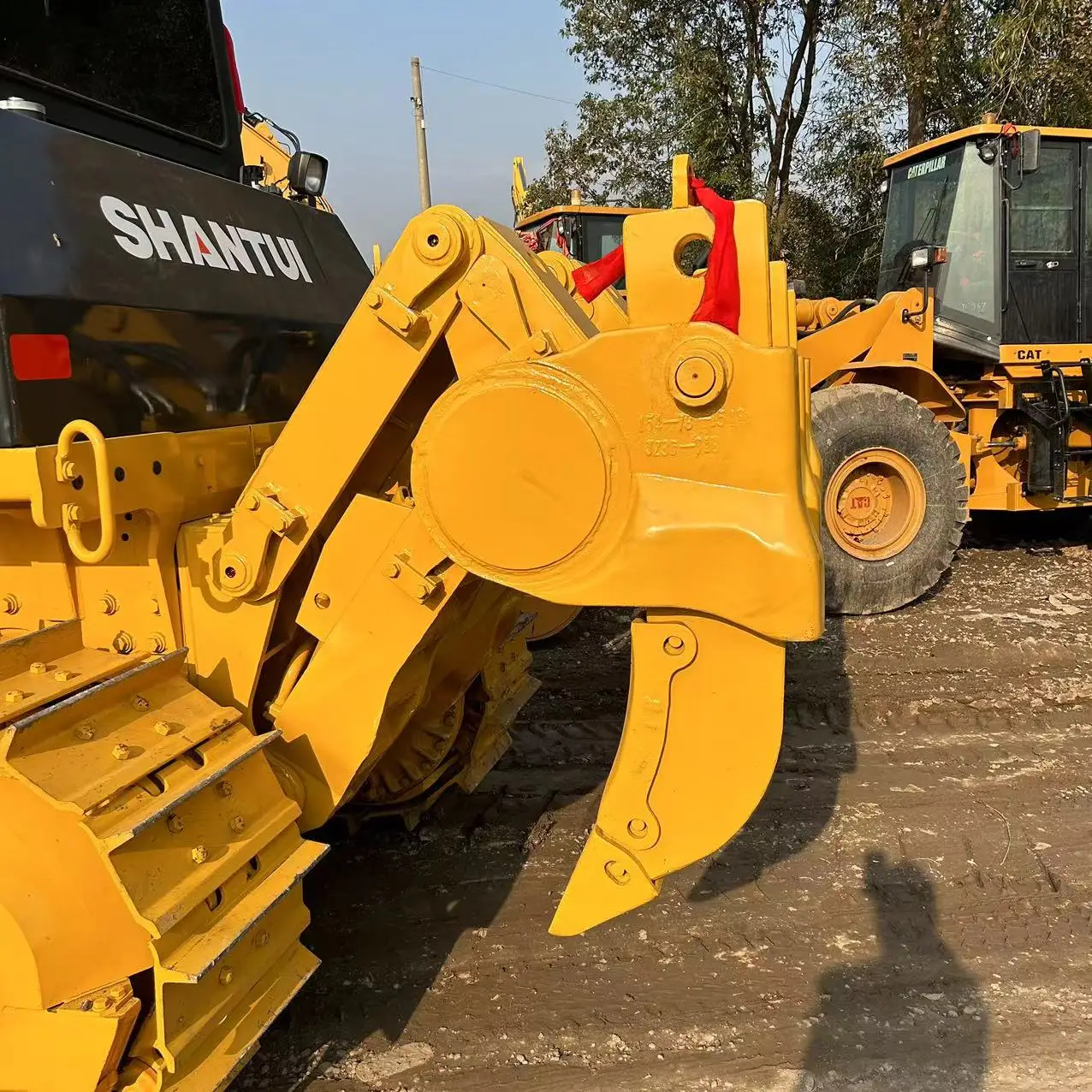 SHANTUI Official machinery SD22 crawler bull dozer for sale Road machinery shantui SD22 crawler bulldozer price