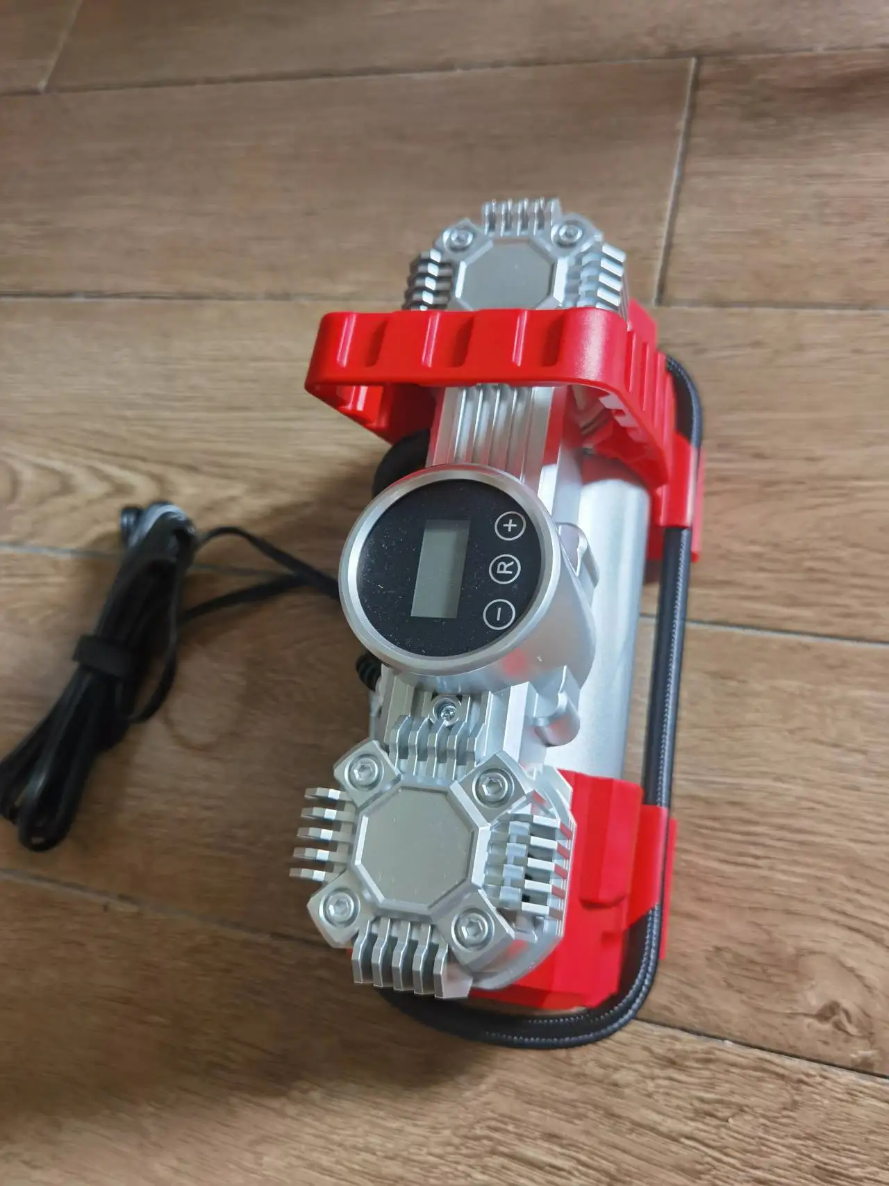 HF858 Double Cylinders 200PSI Tire inflator Heavy Duty Air Compressor for Car Truck SUV ATV and Bus