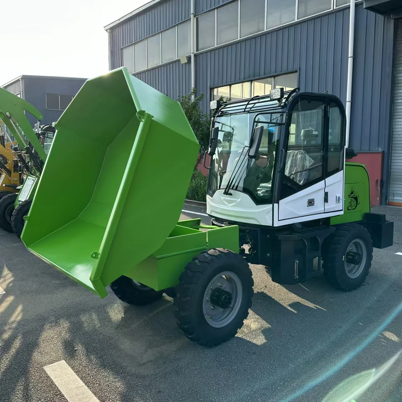 Powerful Heavy Duty Diesel Engine Concrete Buggy Dumper With Rotating Front Hopper For Construction And Mining Site
