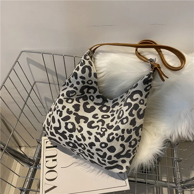 Leopard Print Large Capacity Large Bag Female 2022 New Trendy Net Red Retro Single Shoulder Underarm Bag Wholesale Tote Message
