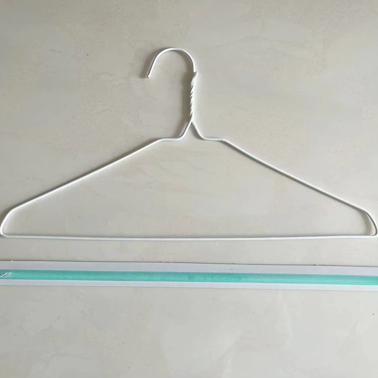 Hot Laundry with Green Pants Guards High Cost Performance