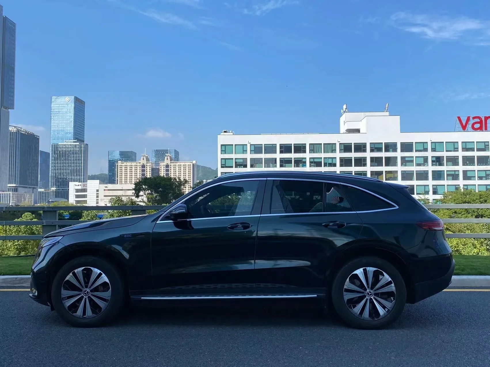 Mercedes ben z 2024 eqc Электромобиль внедорожник дальность действия 760 км хорошо известные новые энергетические транспортные средства автомобили mercedes bens ev