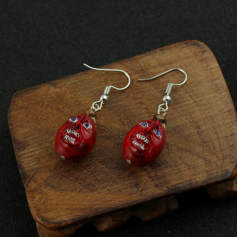 Anime Berserks Behelit Keychain Guts Griffith Egg of King Pendant Men Women Cars Backpack Keyring Jewelry Decoration Accessory