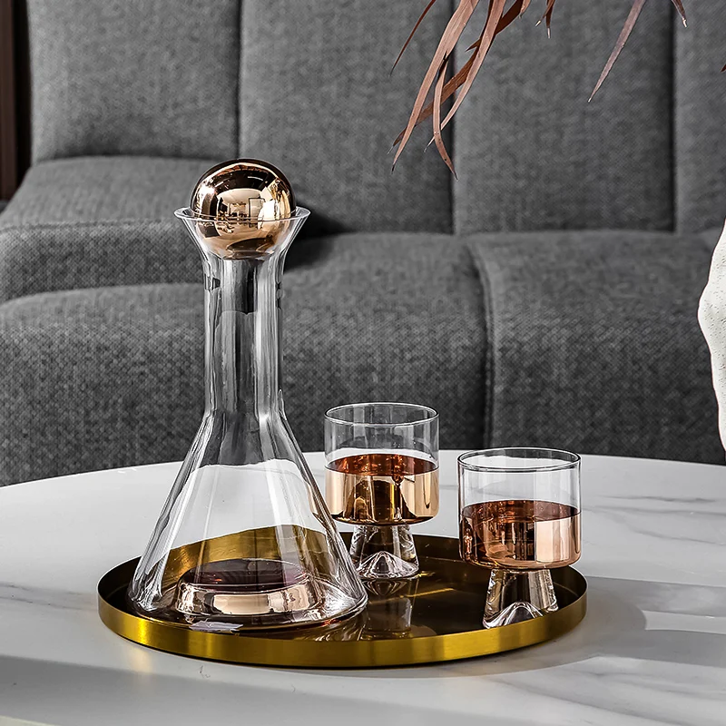 Modern Luxury Glass Wine Bottles Whisky Wine Bottles Home Decor With Cup and Glass Stopper