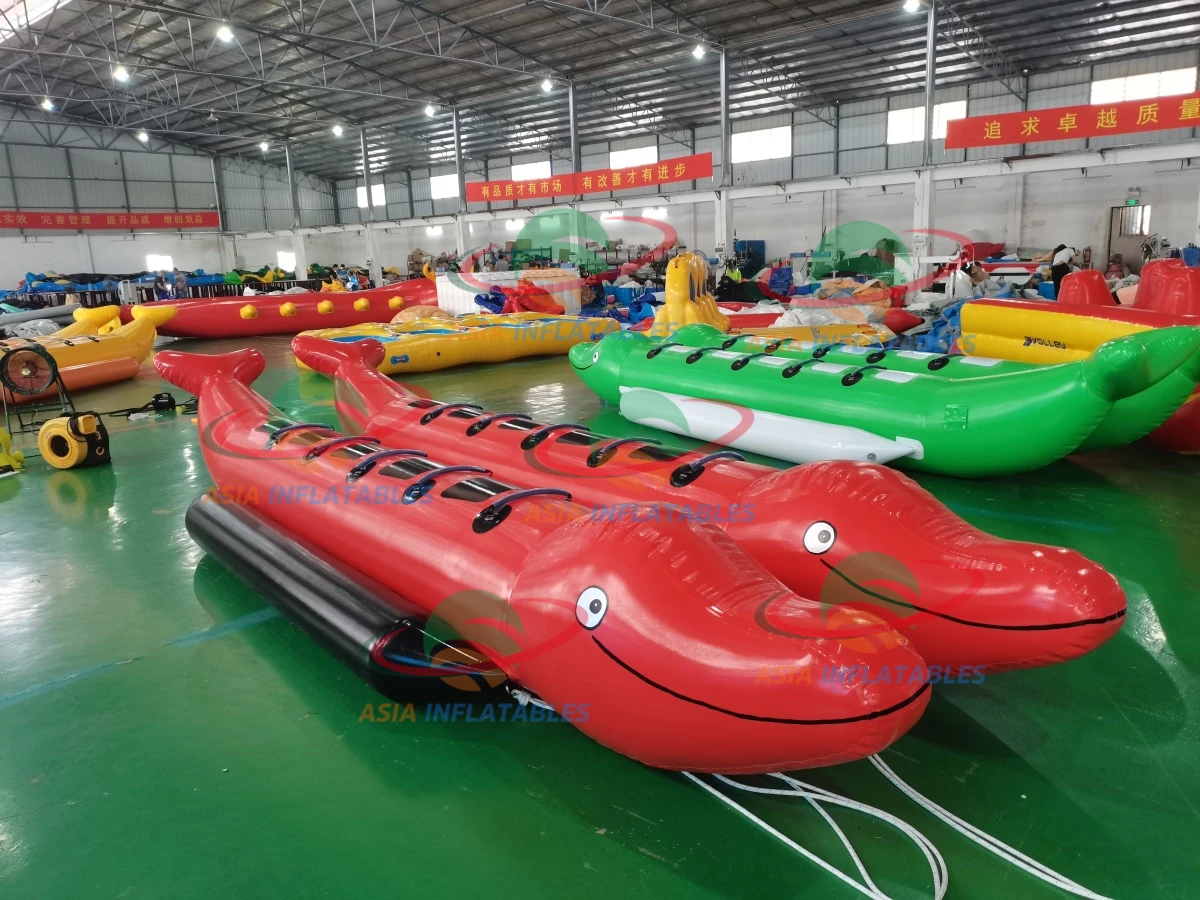 Water Games Equipment 0.9mm Pvc Inflatable Boat Towable Tube Inflatable Dolphin Banana Boat For 10 Person