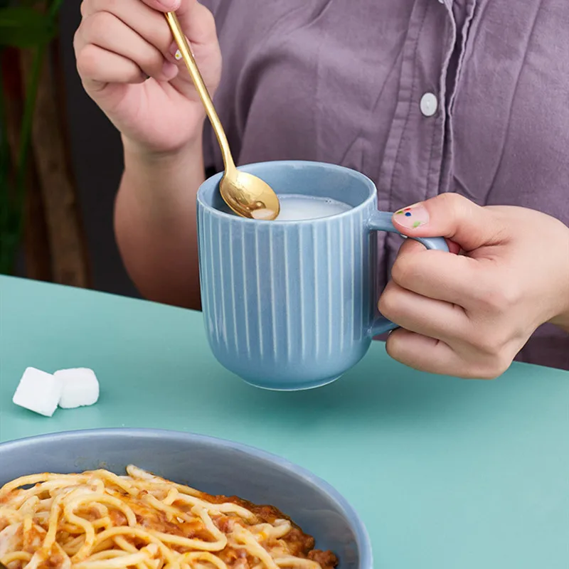 Wholesale restaurant embossed dinner plate sets elegant porcelain dinnerware sets ceramic tableware