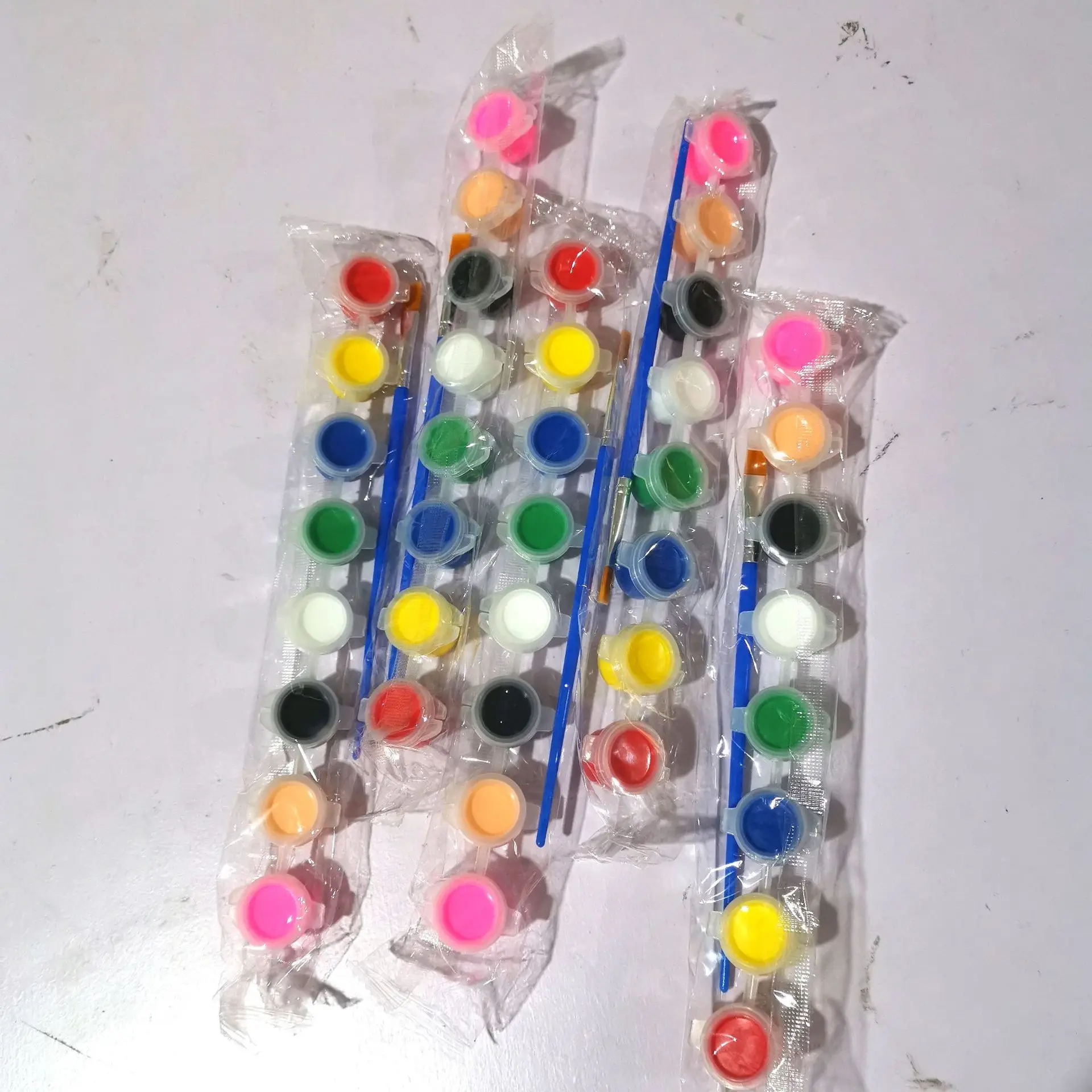 Xinbowen Factory 8 Colors 3ML Acrylic Paint Pot Set Non-Toxic Acrylic Paint With Paintbrush