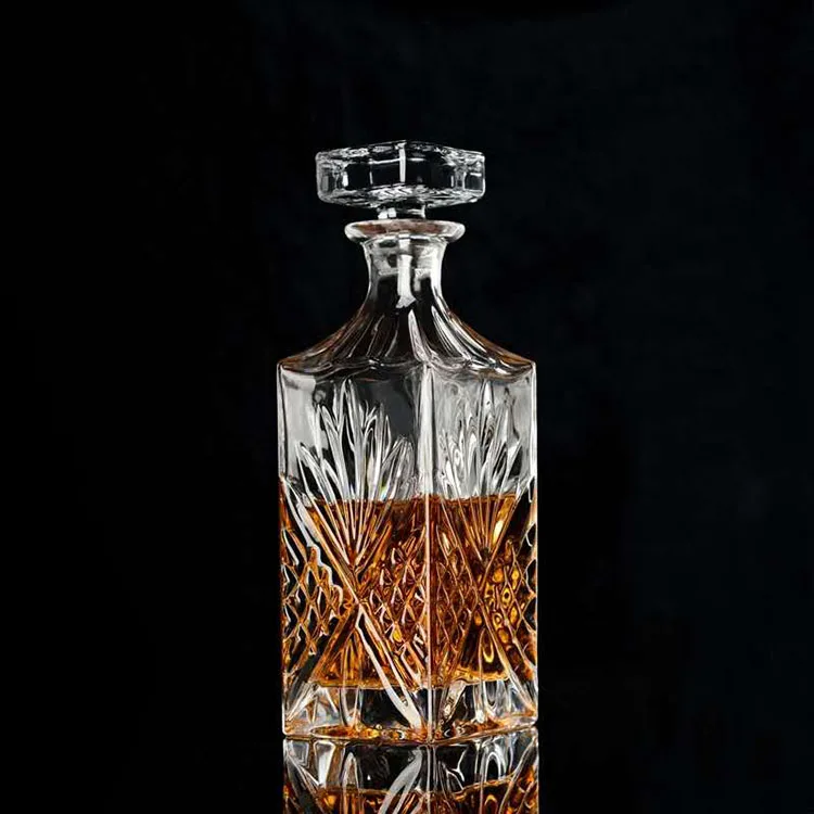 Wholesale Whisky Bottle Empty Creative Luxurious Whisky Glass Bottle for Alcohol Vodka