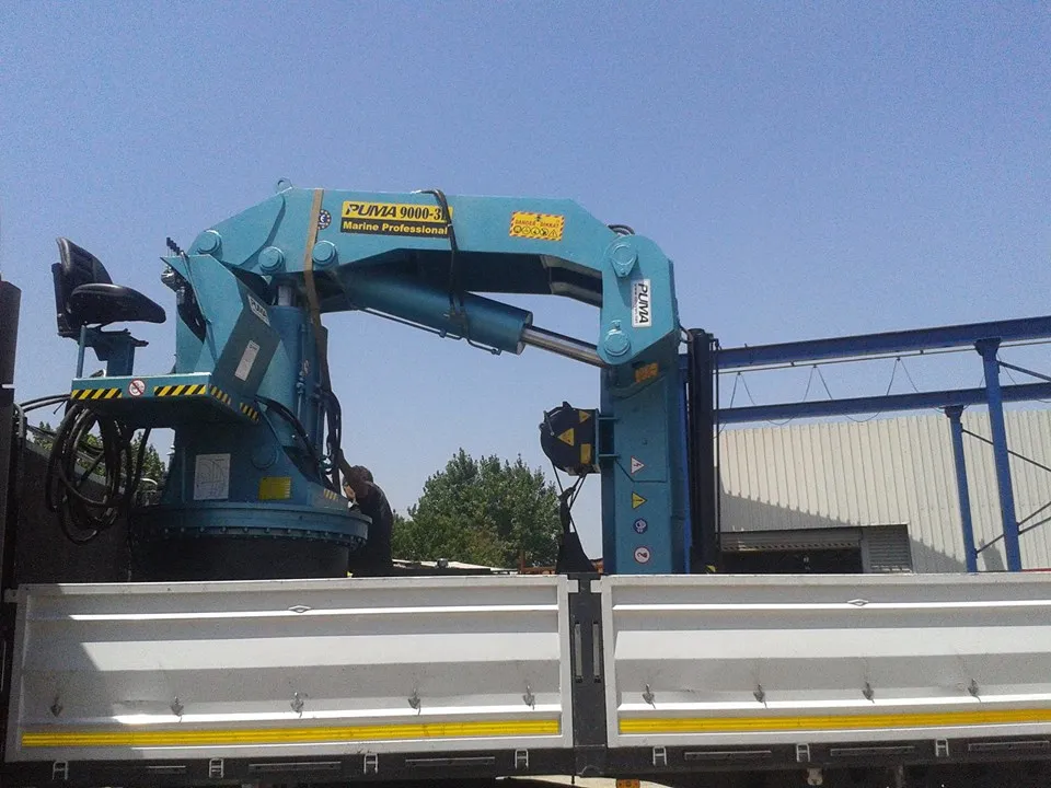 15 ton hydraulic knuckle boom marin crane manufacturer PUMA