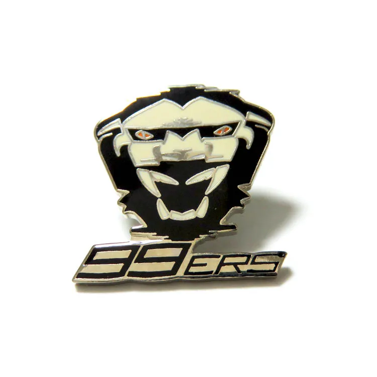 Wholesale pin black draw crown brooch Factory Custom High Quality badge pin