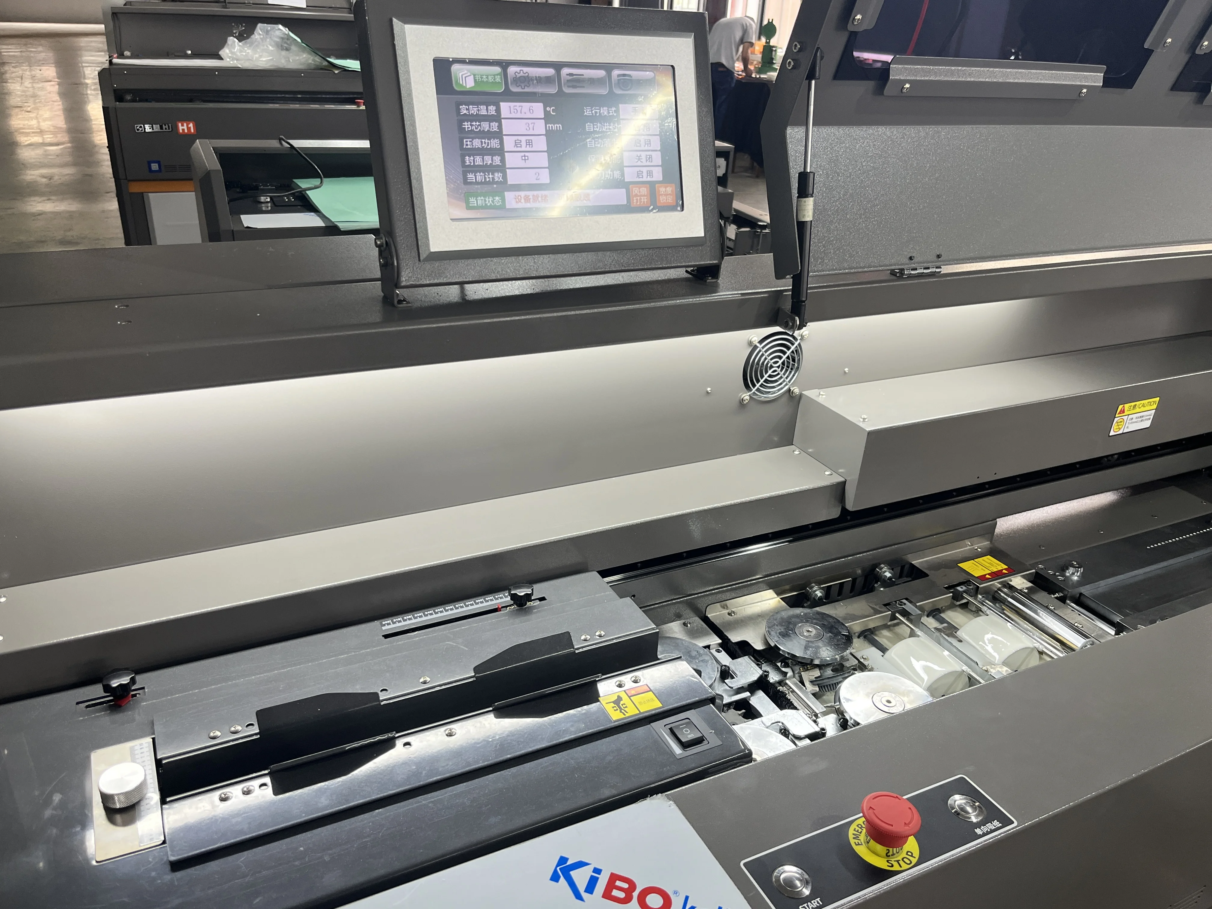 FRONT A2 New Design Intelligent glue binding machine with indentation and auto feed cover H3