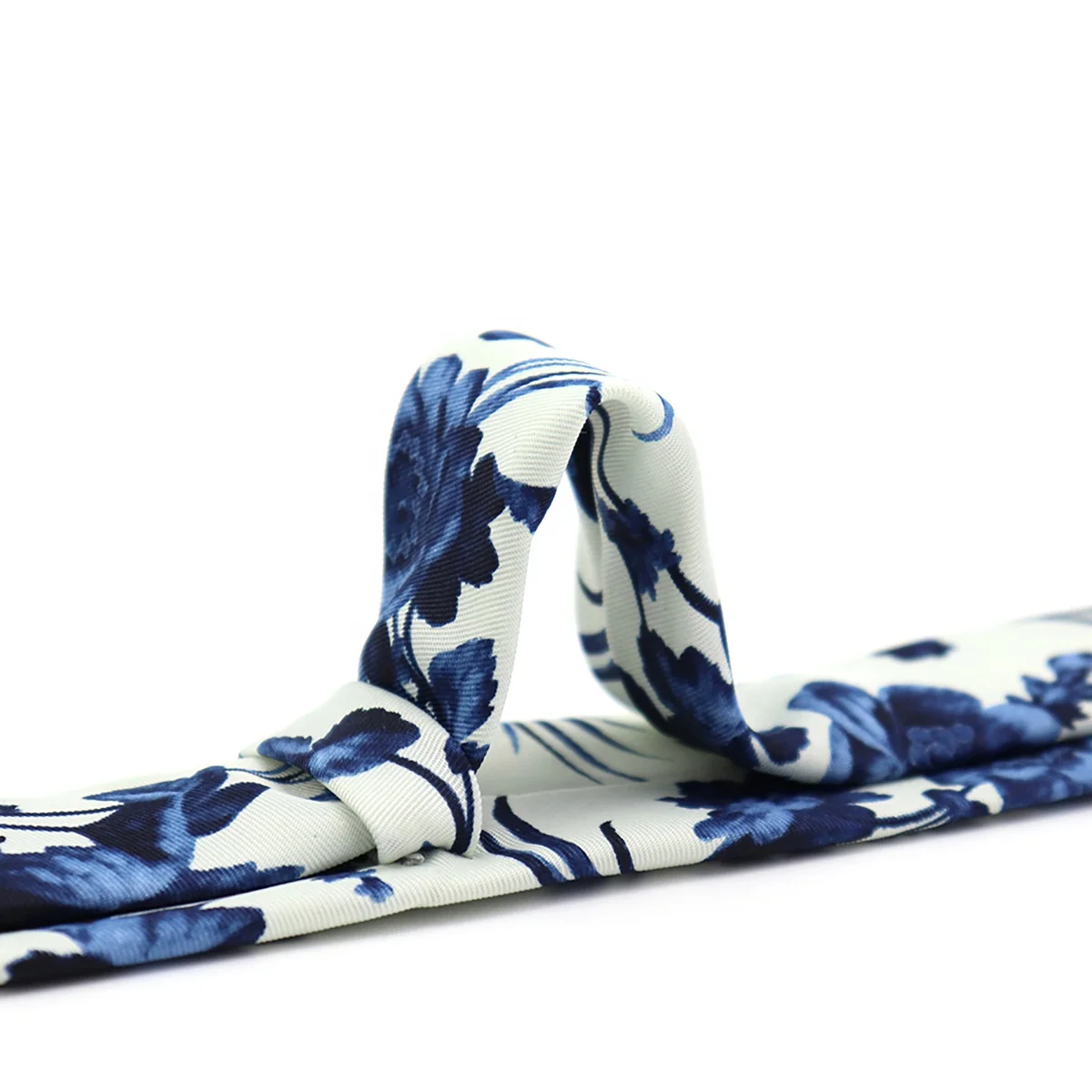 China Wholesale High Fashion Slim Skinny Microfiber Polyester Beige Blue Leaf Floral Men Tie Custom Print Necktie Travel