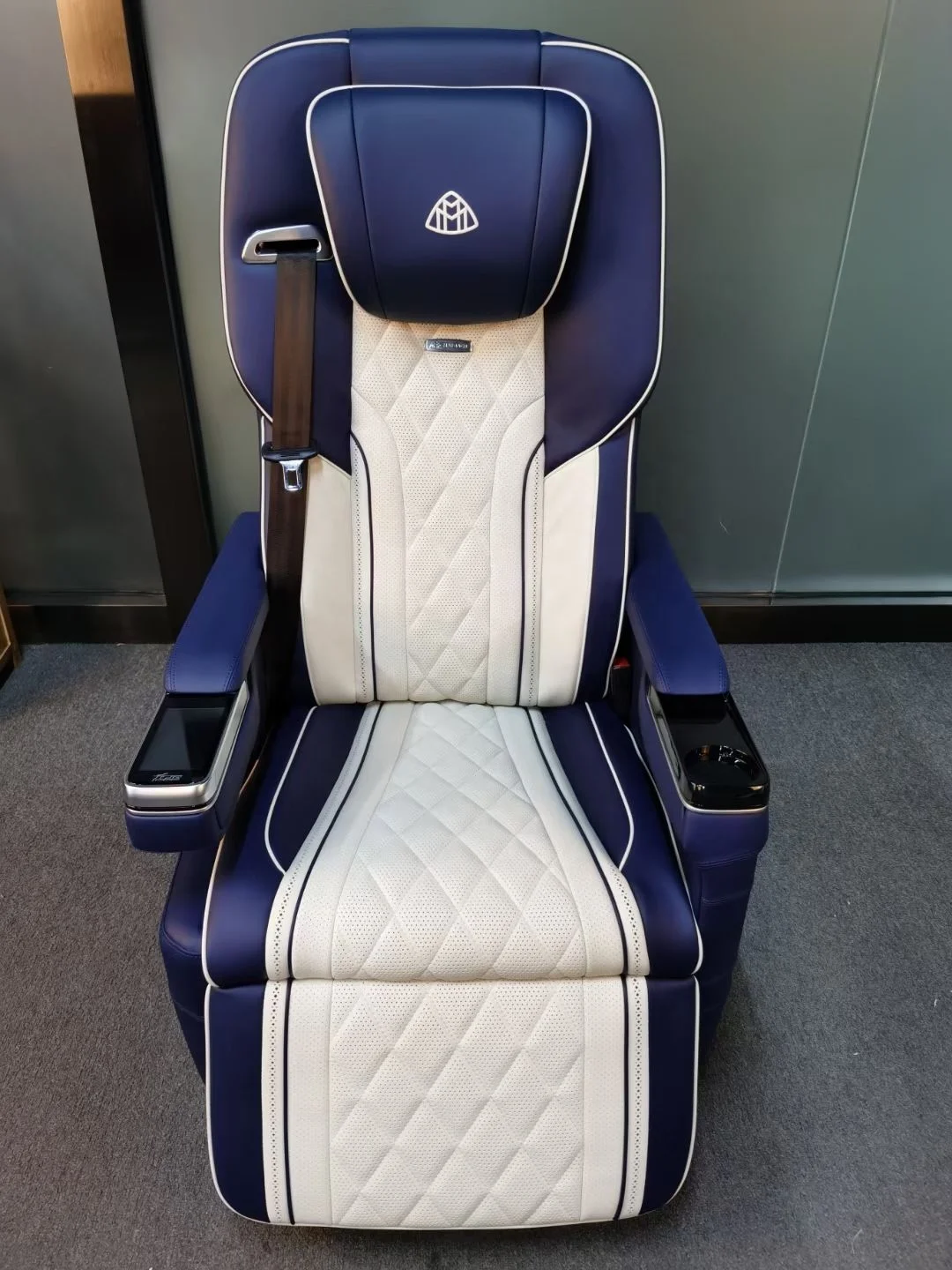 Vip Luxury Electric Recline Custom Leather Seat For Tunning Mpv Van Campervan Limousine