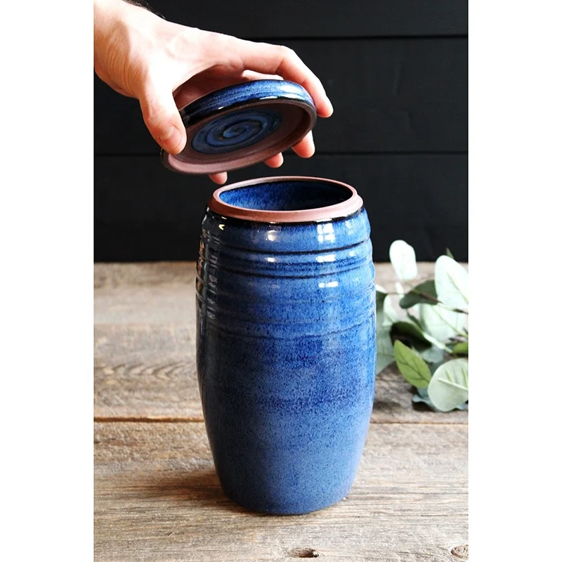 Wholesale custom memorial pet cremation urn Simple ceramic large human ashes urn with lid