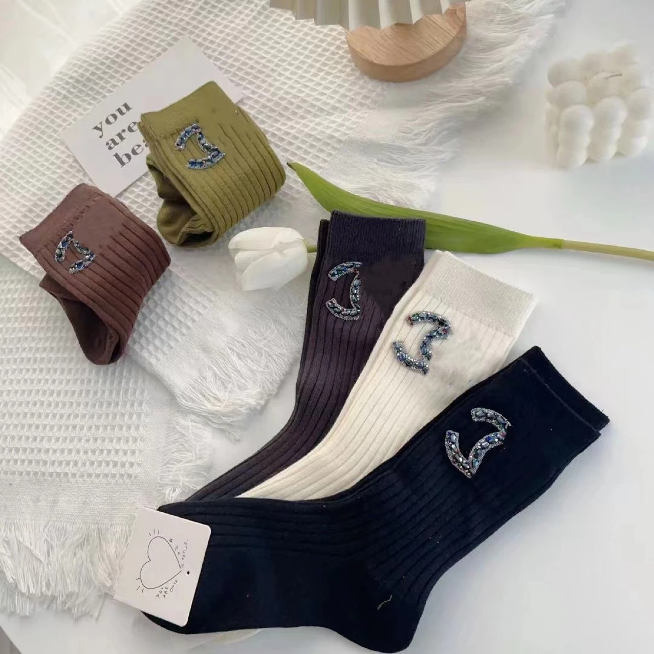 Wholesale designer socks fashion men white and black brand Knitted cotton sport crew socks women