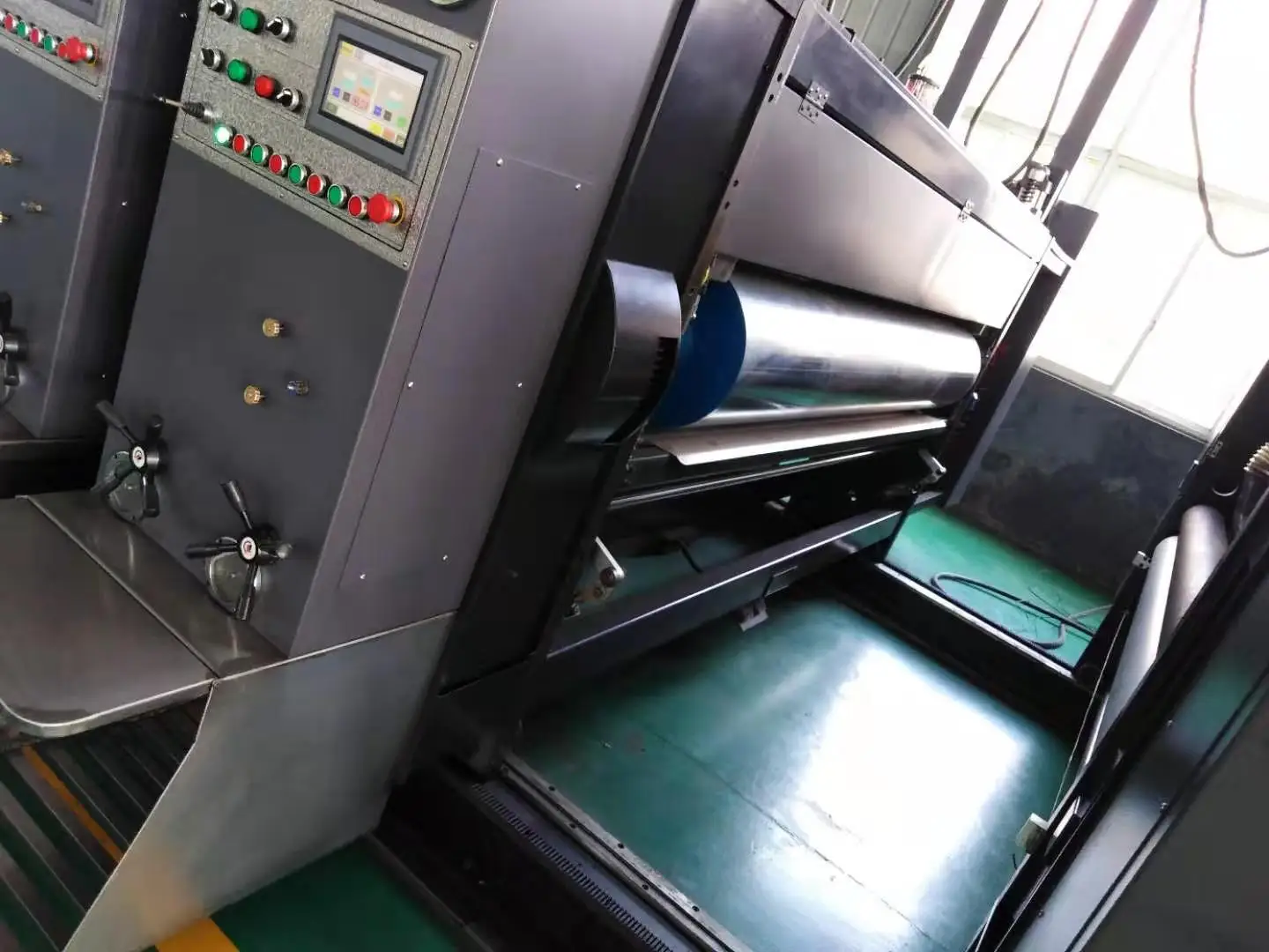 High quality automatic two color printing slotting die cutting carton machine multi-color