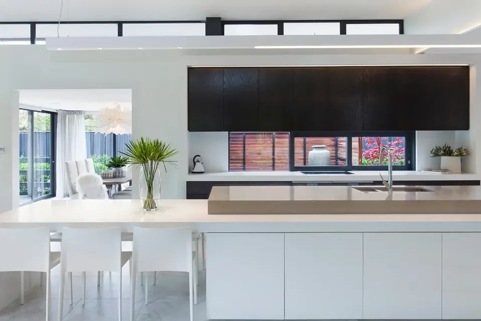 Rental Apartment House Europe Style Matt White Lacquer Small Kitchen Cabinets