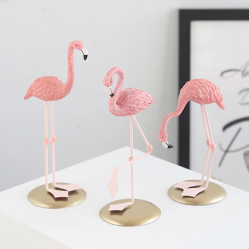 Nordic ins style resin flamingo decorations family living room desktop Flamingo decoration wedding decorations couple gifts