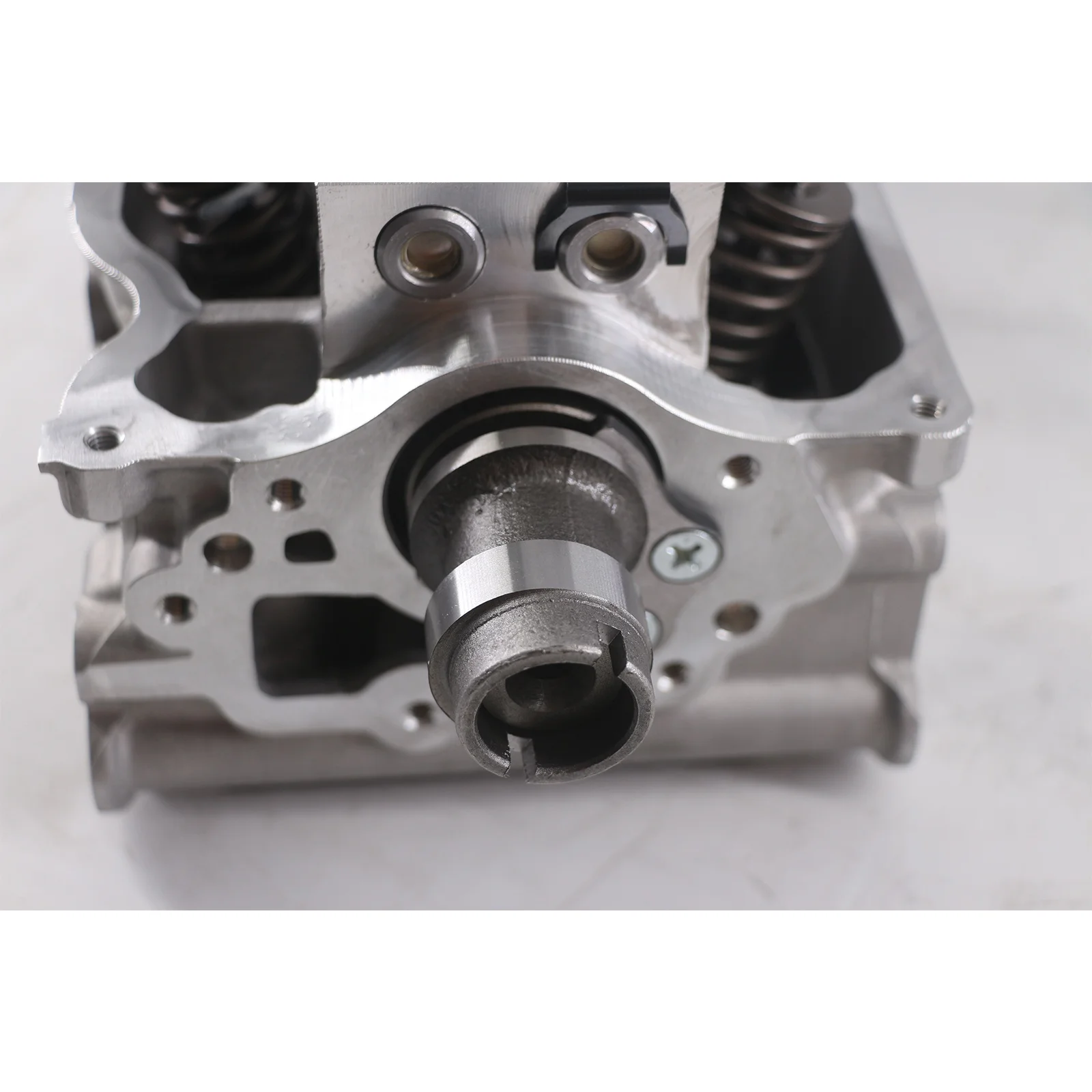 HEADBOK Auto Engine Complete Cylinder Head F8CV Engine Assembly Engine Parts For DEAWOO/Chevrolet  Matiz Spark 96642708