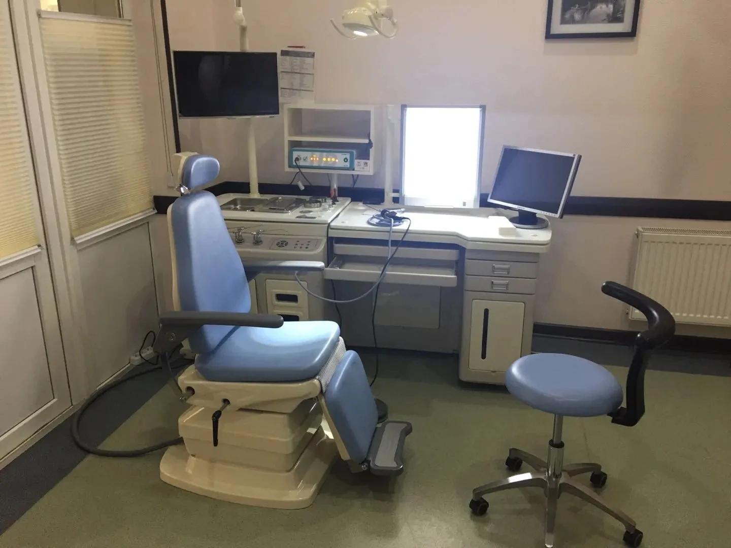 Hot Selling Medical Ent Unit with ent treatment Chair for option