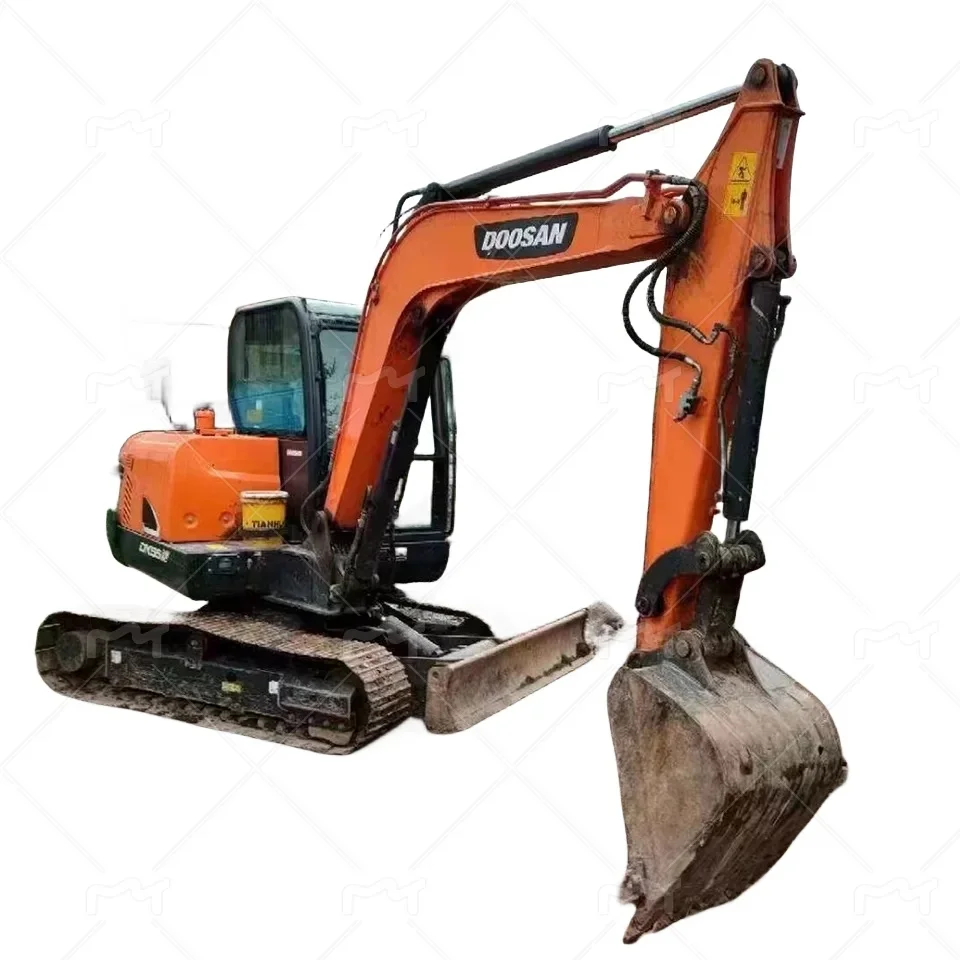 Construction Machinery Used Excavator 5.5 Ton Doosan DX55 For Sale Bucket Capacity 0.21m³