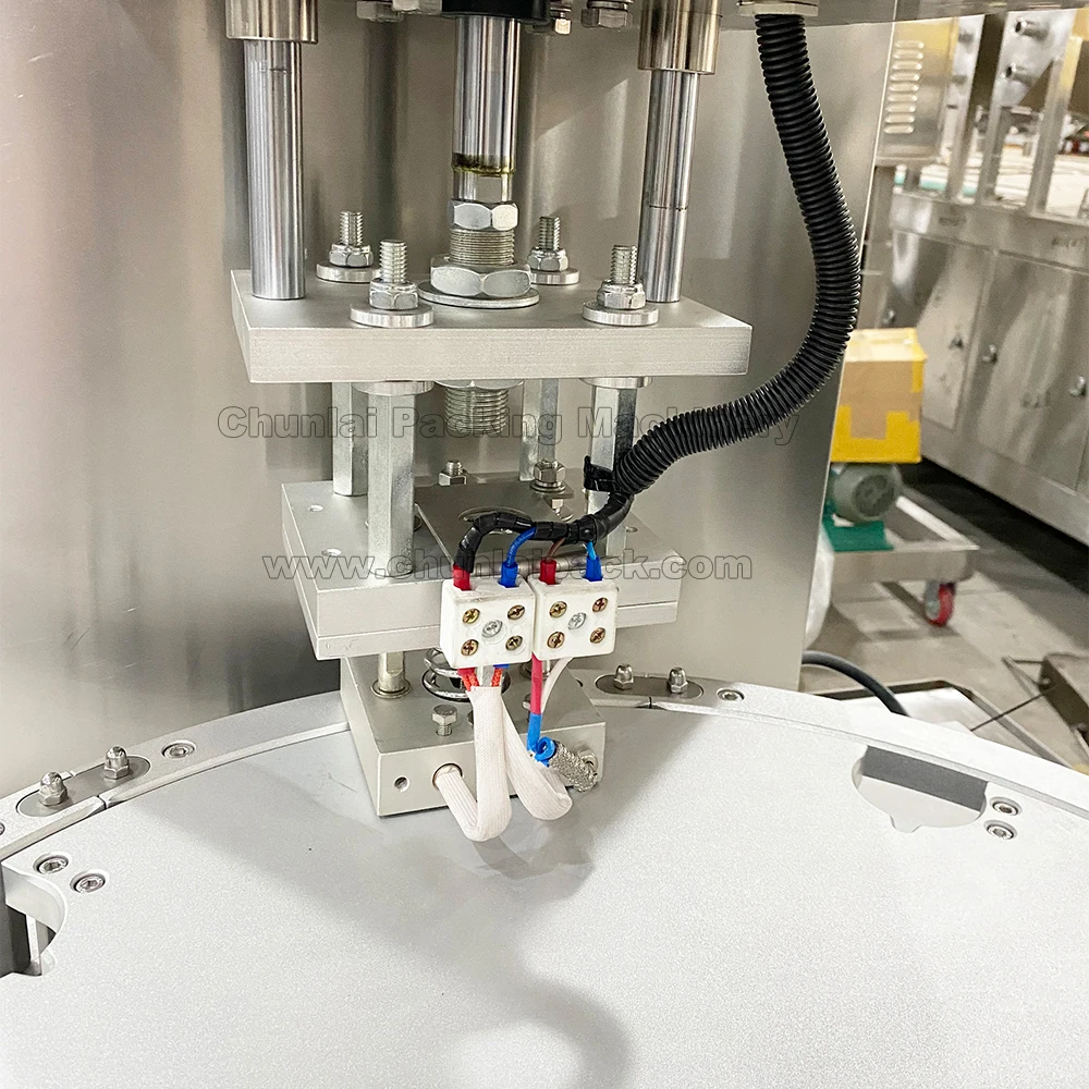 Full Automatic Potato Chips Can Top Cover Sealing Packaging Machine