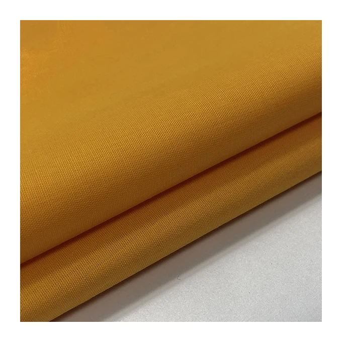 Фабричная поставка оптовая продажа 90% поли 10% хлопок поплин однотонная окрашенная ткань для рубашек