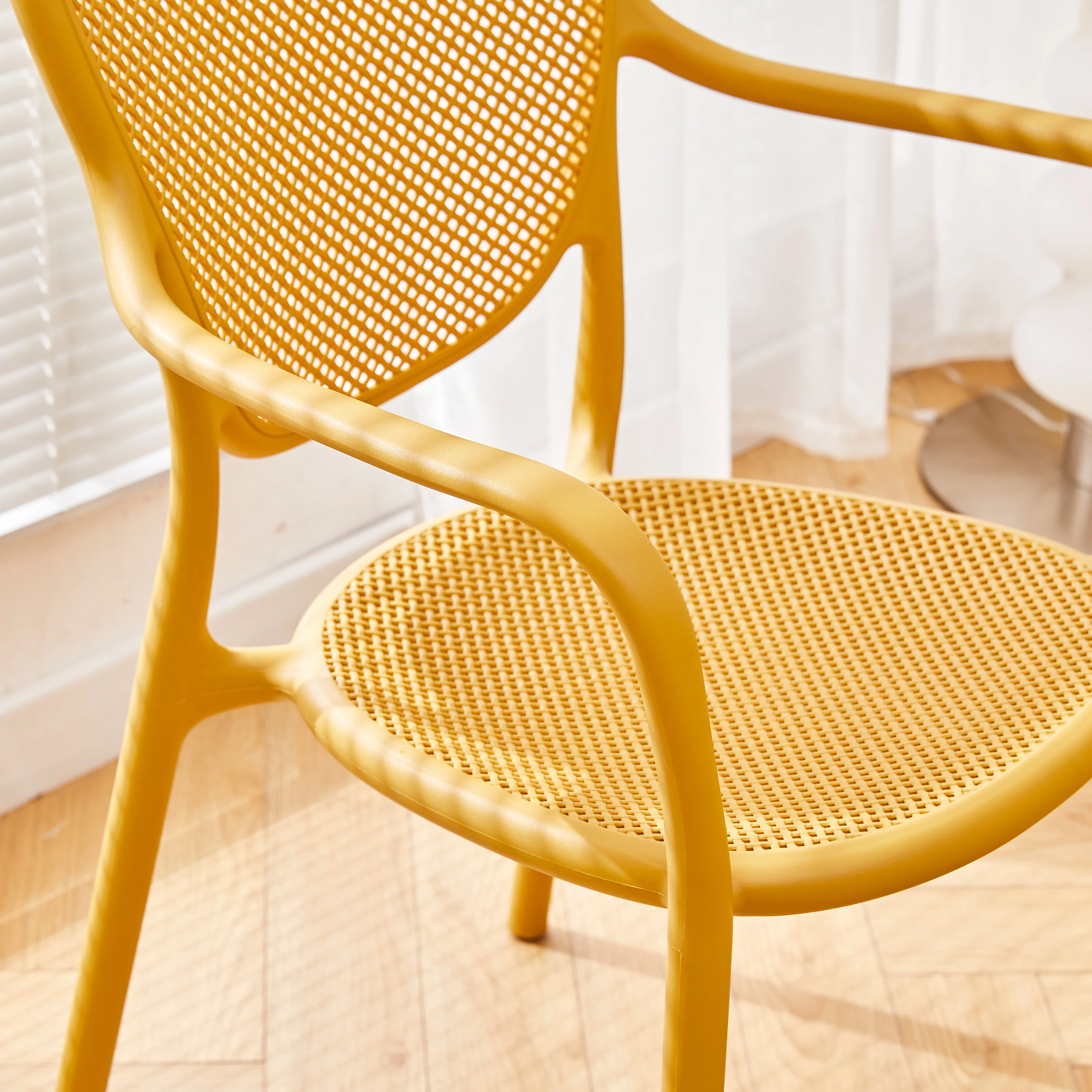 Cheap modern plastic chairs wholesale dining chairs for living room