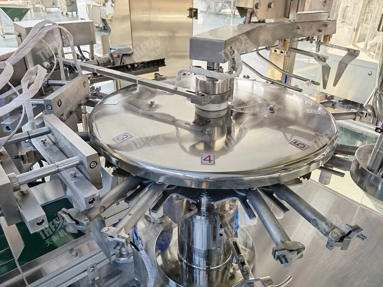 Automatic doybag packing machine for potato chips roasted peanuts bag packing machine