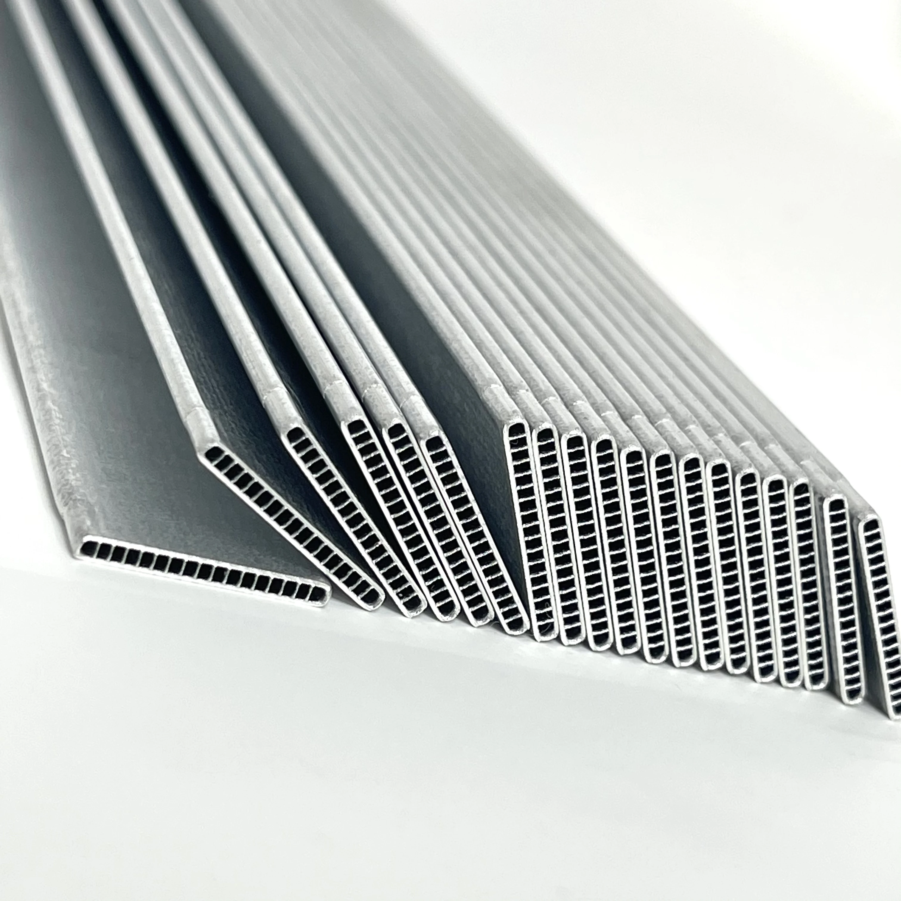 Aluminum Extruded Parallel Flow Flat Tube 3003 3105 Parallel Flow Flat Tubing