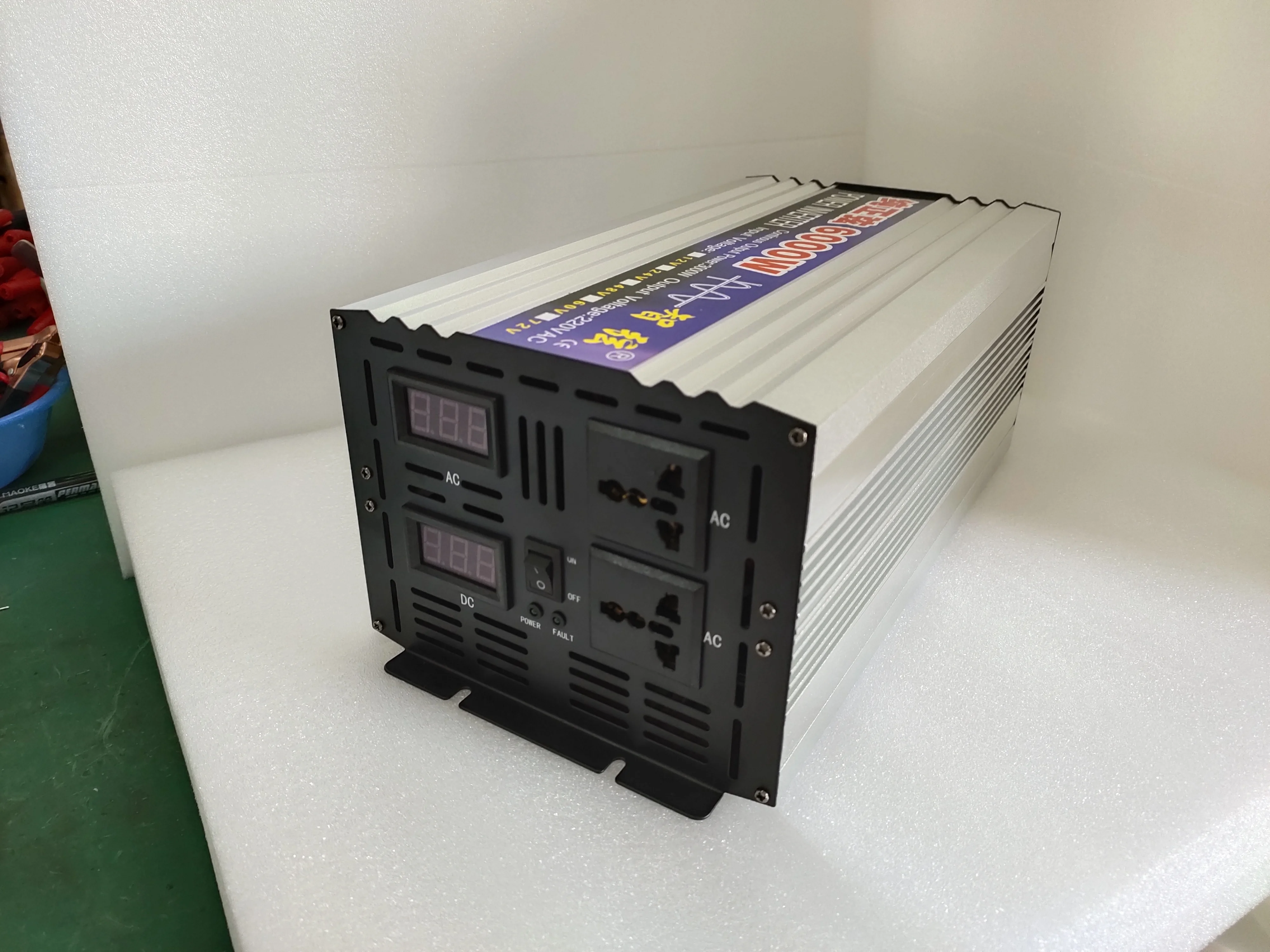 Pure Sine Wave Inverter Convert 12v24V/48V To 220v Inverter Medium & High Voltage Products DC/DC Converters