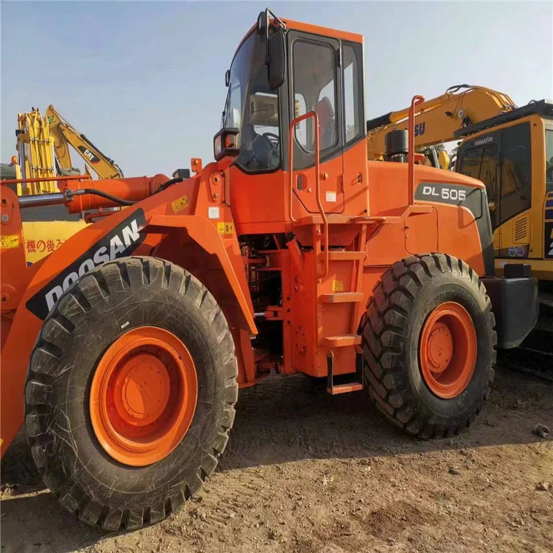 Дешевая цена подержанный погрузчик DOOSAN DL505 для продажи в наличии 90% новый колесный 505