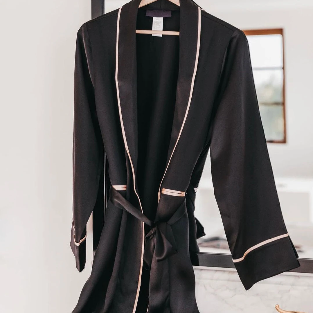 
Custom Color Satin Robe Private Logo Womens Luxury Loungewear Long Sleeve Pyjama Sleepwear Silk Robe 