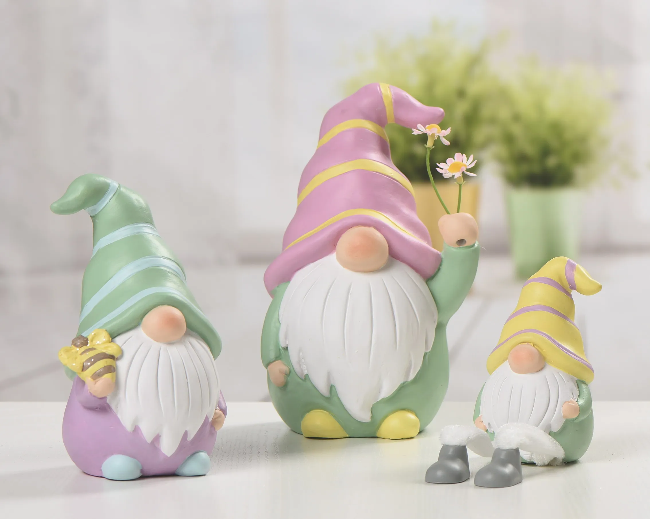 Hot selling ceramic home decor funny rabbit cute Easter ornaments animal fairy garden gift craft for indoor outdoor decoration