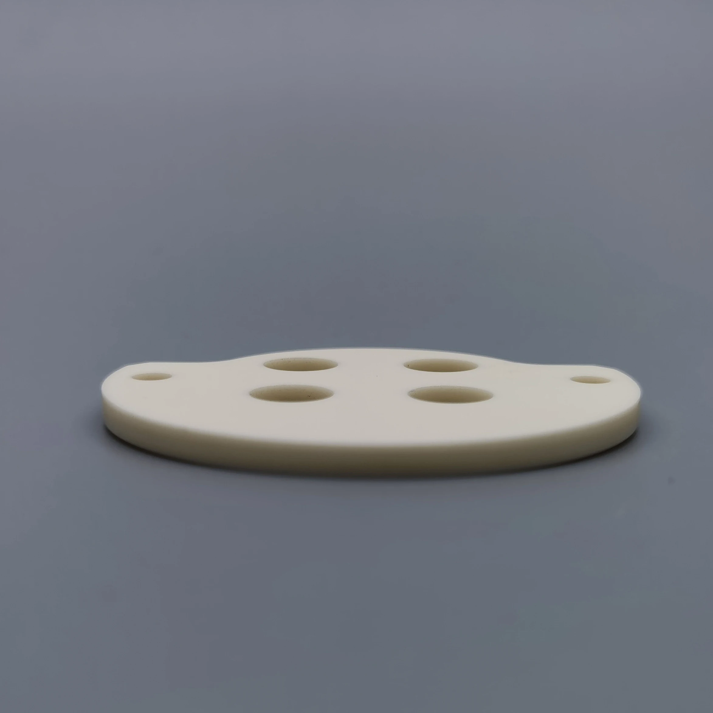 Wear Resistance Alumina Ceramic Al2O3 Ceramic Sheets with Holes