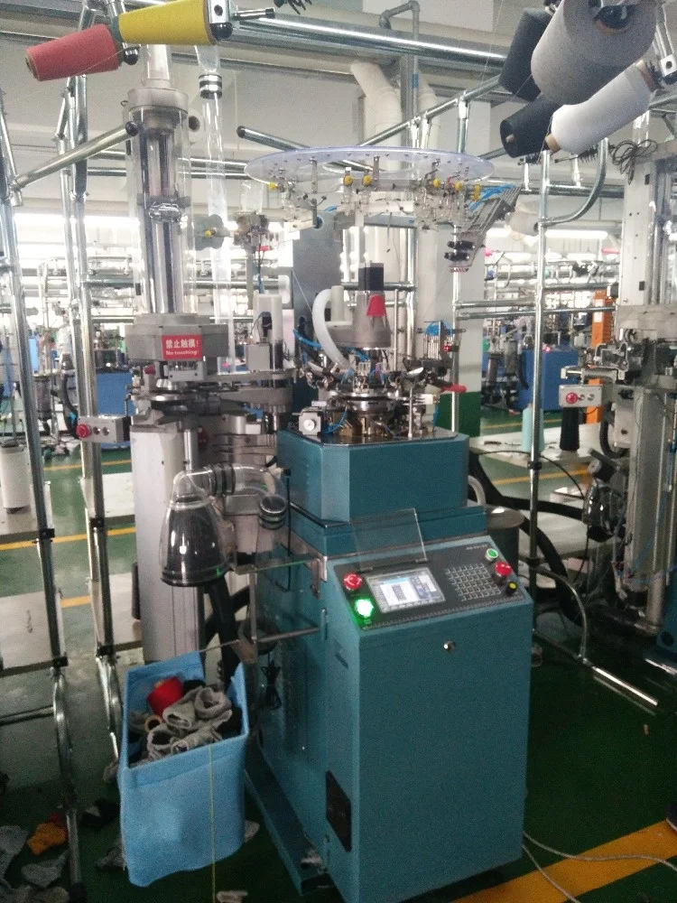 
4.5inches New fashion automatic computerized football socks knitting machine 