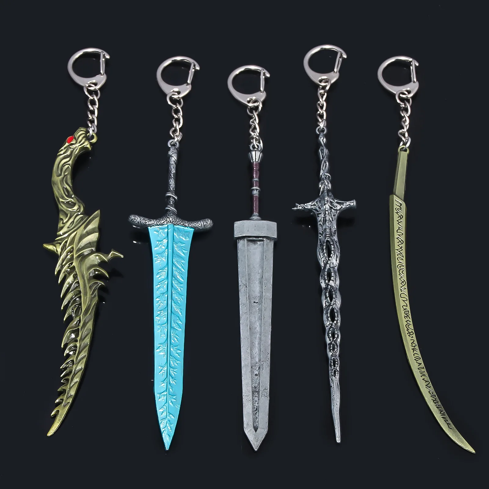 Wowei Game Peripheral Dark Moon Greatsword Keychain Katana Model Metal Weapon Pendant Key Chain for Man