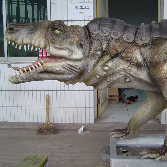 Realistic electronic dinosaur model in Dinosaur Park