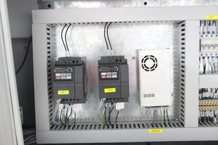 R-S1 Taiwan Delta Servo Motor Bore and Dowel cnc wood drilling machine