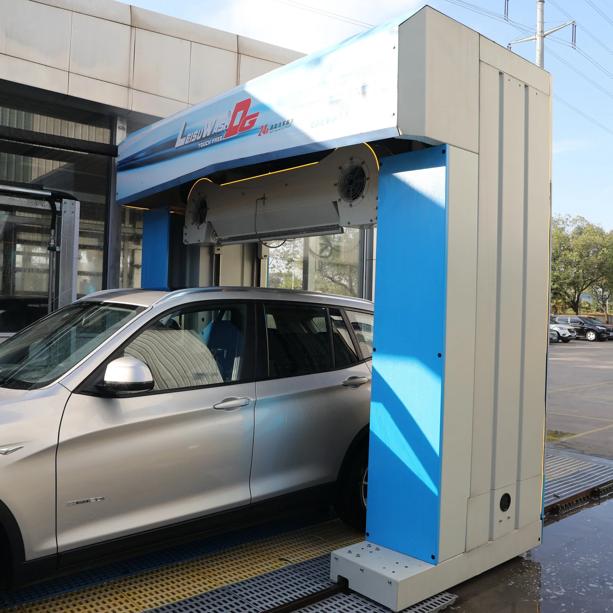Leisuwash DG Бесконтактное оборудование для мойки автомобиля с контурной воздушной сушилкой