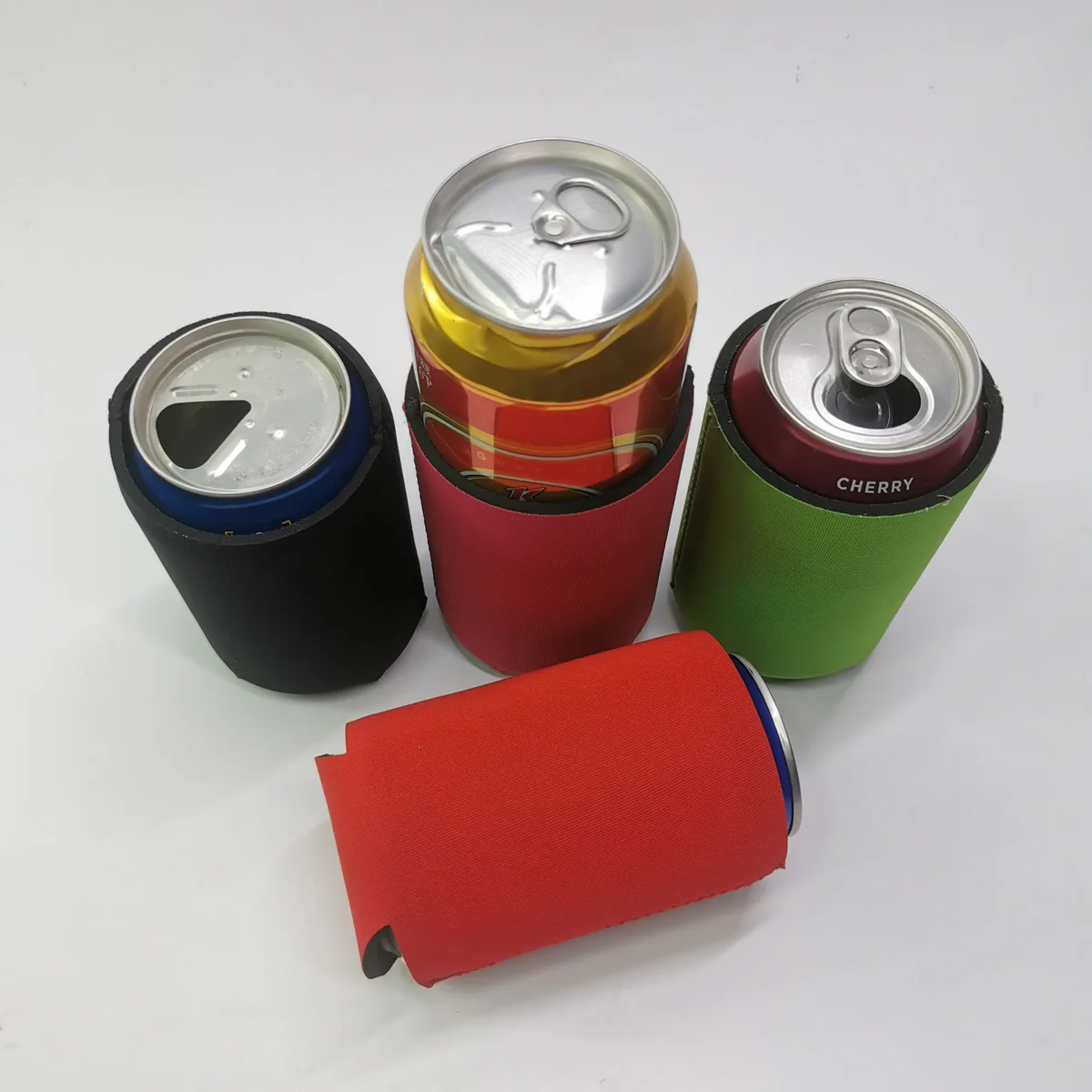 Wholesale Reusable Standard 330 Ml Blank Neoprene Beer Can Cooler Holder Approving Customized
