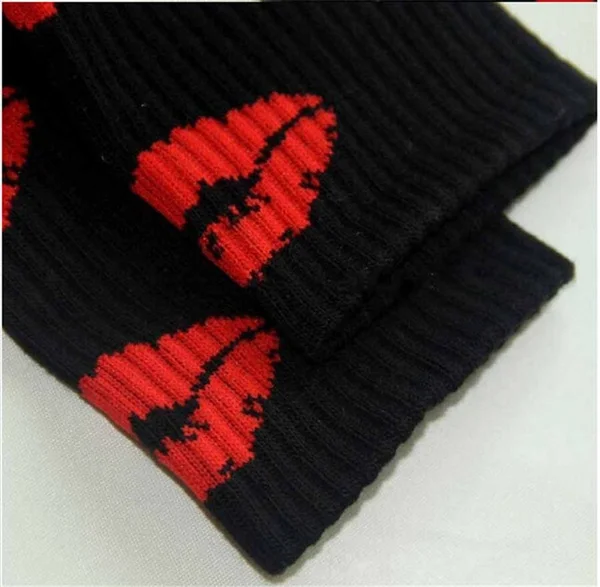 Fashion Cute Long Crew Sock Of Red Lip Kiss Pattern For Men Women Skate Hiphop Fixed Gear Black And Sox