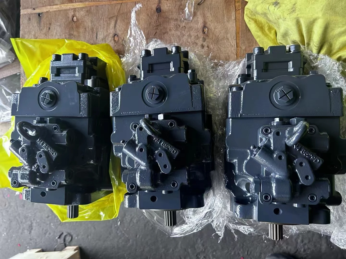 Hydraulic Main Pump 708-1S-00262 708-1S-00253 for Komatsu PC27MR-2 PC30MR-2 Mini Excavator