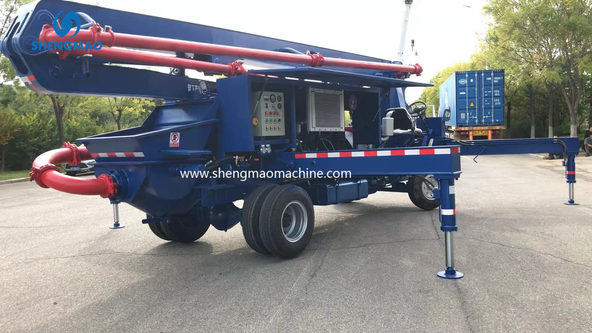 Self Driving Concrete Pump With Diesel Engine Mini Boom Pump Truck