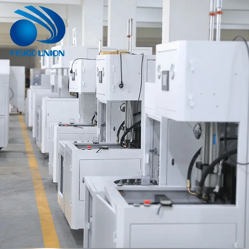 Suzhou Yuda  2 Cavity Semi Automatic One Heater One/Two Blower 150ml-2000ml PET Bottle Blower Molding Machine for Small Business