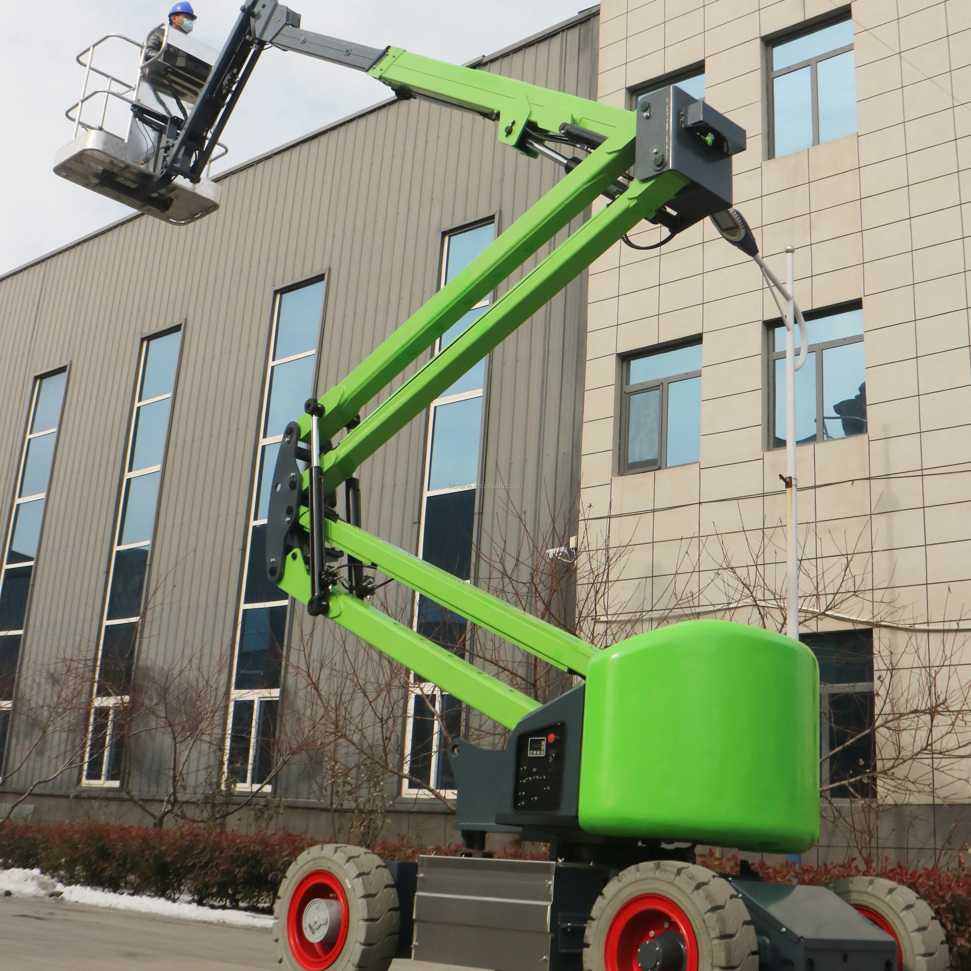 12m 16m self-propelled curved arm lifting platform Customizable hydraulic curved arm aerial working platform