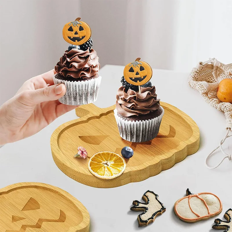 Halloween Pumpkin Shape Wood Charcuterie Cheese Board Bamboo Pumpkin Food Snack Serving Tray Plate Platter for Party Decoration