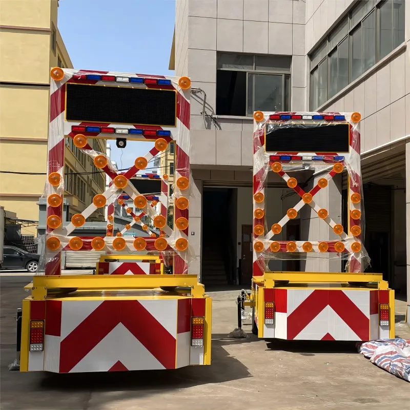 Flashing Road Work Construction Site Directional Amber Led for Sale Sign Trailers Roadway Safety Solar Traffic Arrow Board