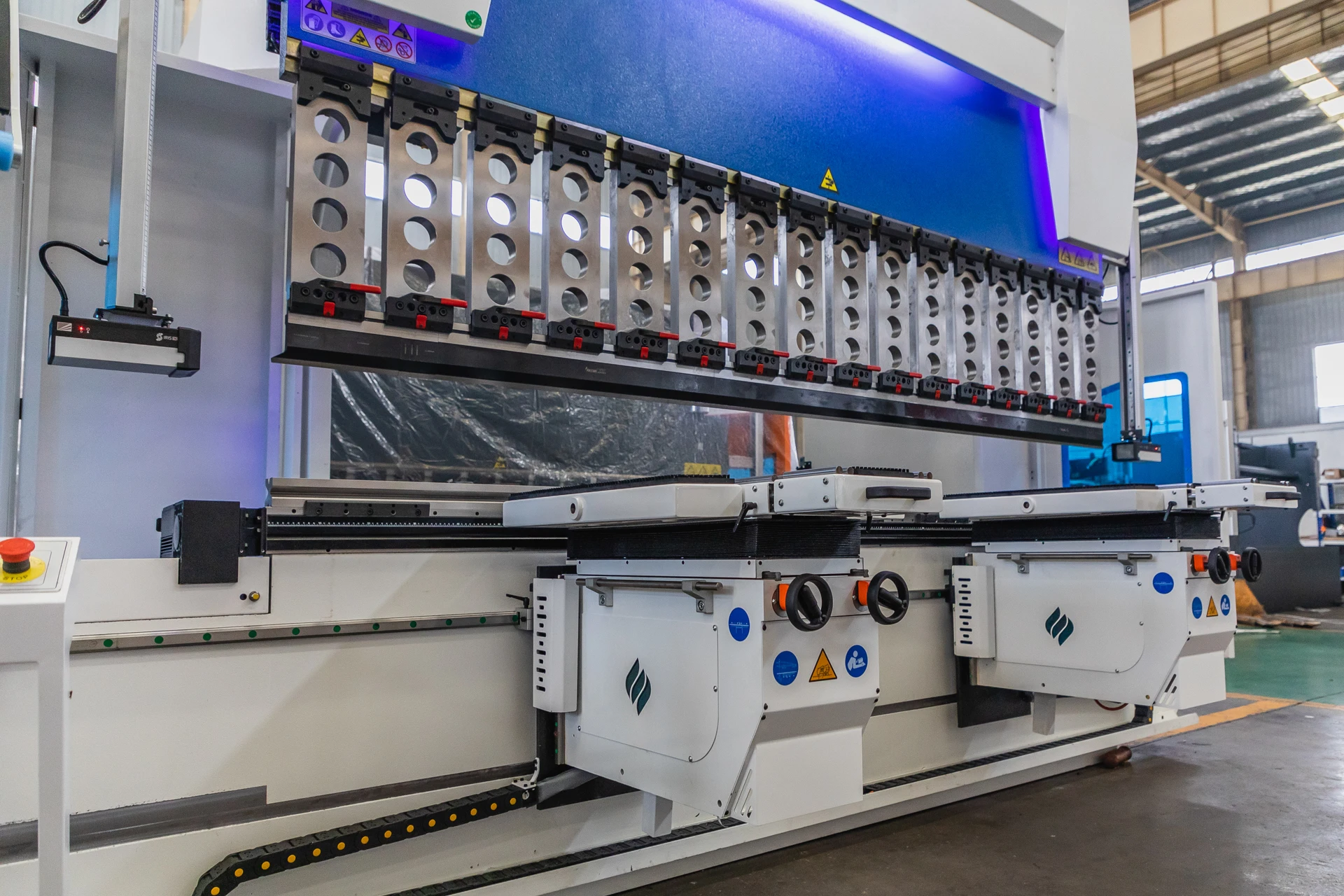 ACCURL Heavy Equipment cnc sheet metal press brake machine hydraulic plate Press Brake Price